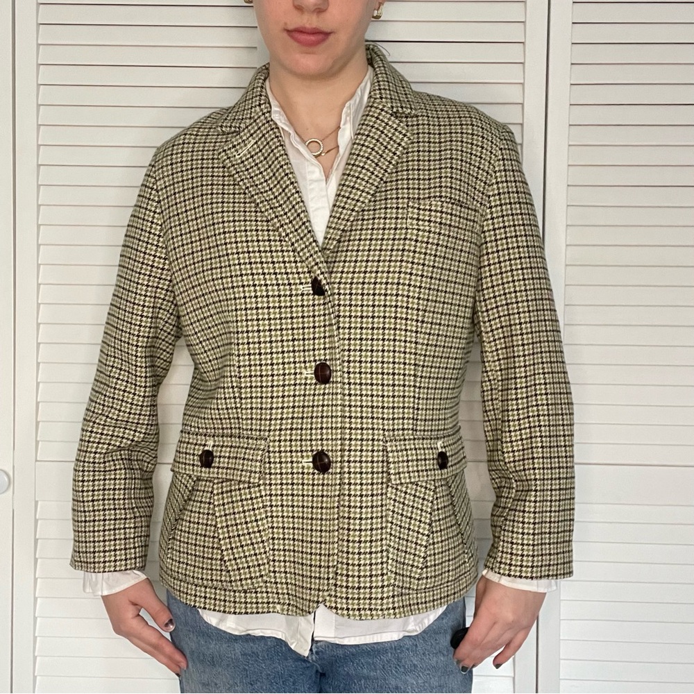 Plaid Brown/Green Blazer with Pocket and Button Details, Size L